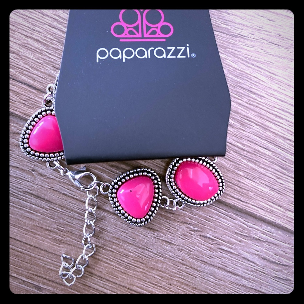 “Paparazzi” bracelet